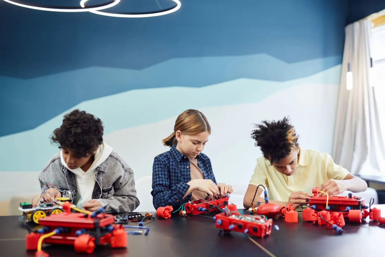 What Kids Learn from Building Robots
